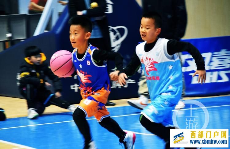 重庆奉节:吾爱篮球鏖战寒假(图1) 重庆奉节:吾爱篮球鏖战寒假(图1)