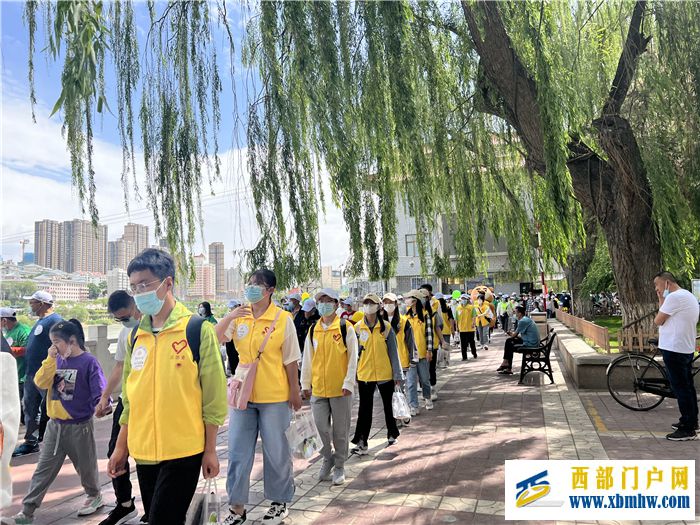 兰州:为爱徒步黄河风情线让残障儿童走进公众视野(图1) 兰州:为爱徒步黄河风情线让残障儿童走进公众视野(图1)