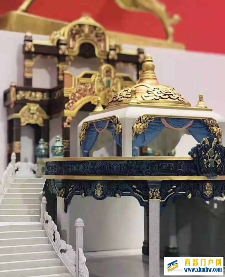 呼和浩特悠久的历史与灿烂的文化,筑起了这座“青...(图30) 呼和浩特悠久的历史与灿烂的文化,筑起了这座“青...(图30)