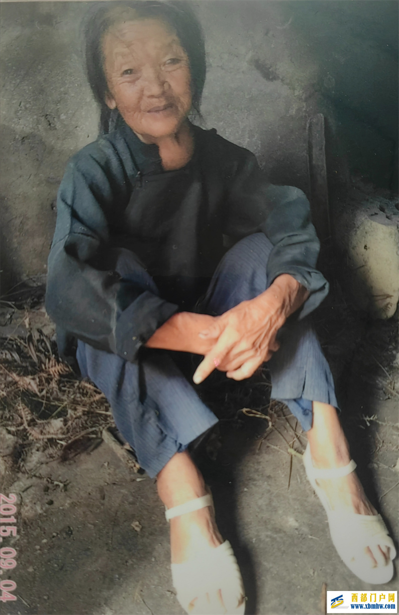 终于找到了!广西8旬老人被拐37年,养孙女寻亲成功(图1) 终于找到了!广西8旬老人被拐37年,养孙女寻亲成功(图1)