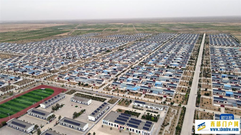 总书记两赴甘肃考察留下哪些足迹(图1) 总书记两赴甘肃考察留下哪些足迹(图1)