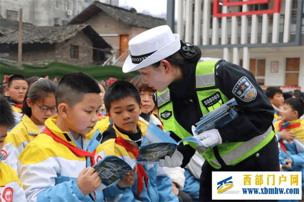 交通安全助我行 法制知识住我心(图3) 图片3.png