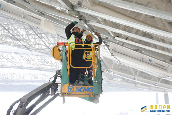 新疆“开工潮”提前 重大项目建设加速(图1) 新疆“开工潮”提前 重大项目建设加速(图1)