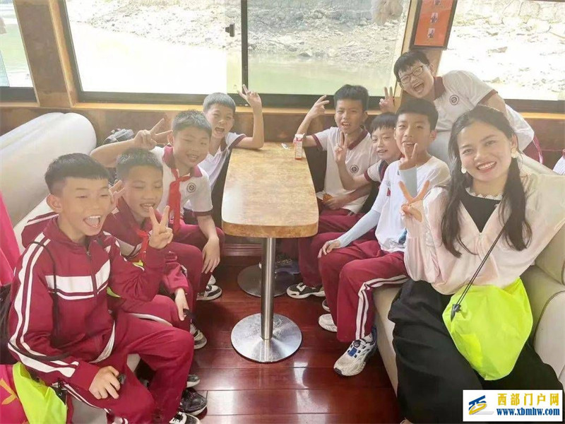 代丹丹:一位奉献与坚持的少先队辅导员 (图5) 代丹丹:一位奉献与坚持的少先队辅导员 (图5)