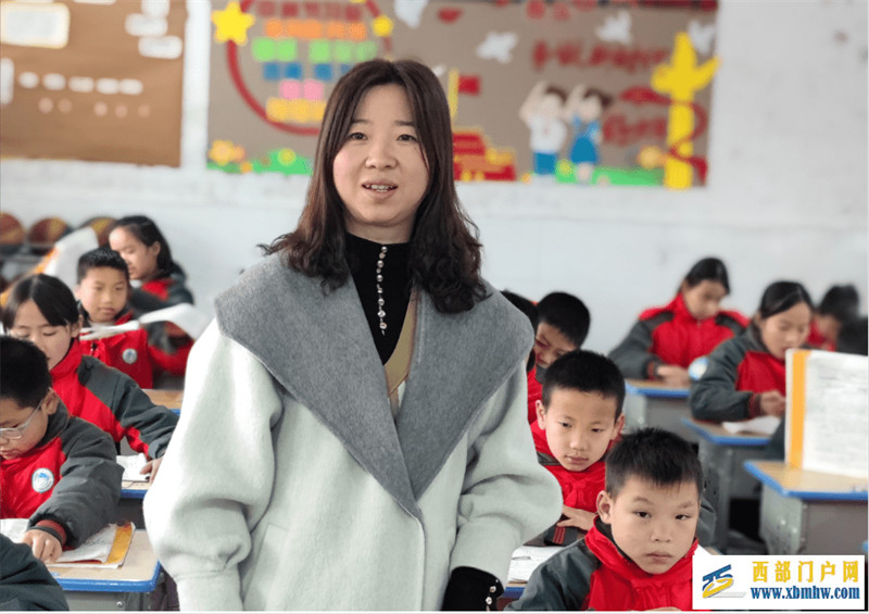 周娅琴:教育的坚守者与点灯人(图4) 周娅琴:教育的坚守者与点灯人(图4)