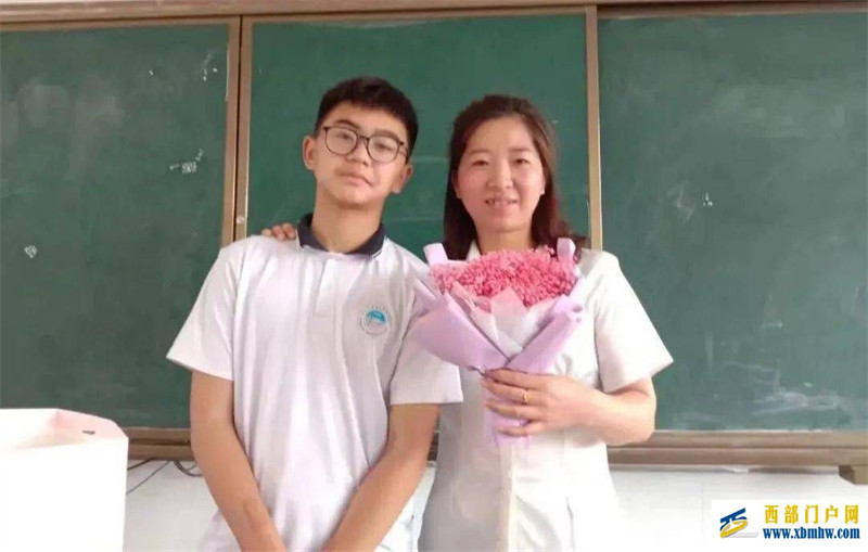 周娅琴:教育的坚守者与点灯人(图6) 周娅琴:教育的坚守者与点灯人(图6)