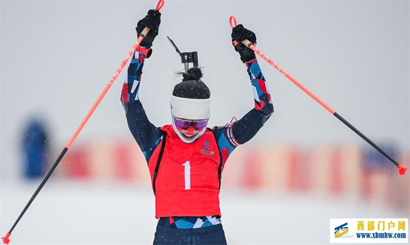 “十四冬”冬季两项:褚源蒙弹无虚发再夺金(图1) “十四冬”冬季两项:褚源蒙弹无虚发再夺金(图1)