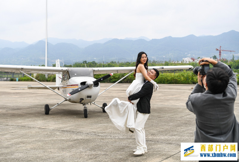 从变化的游客照,看文旅消费如何创造新需求(图6) 从变化的游客照,看文旅消费如何创造新需求(图6)