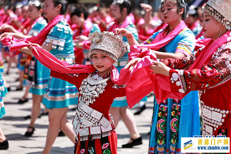 13年深耕“一件事” 彭水如何打造国际旅游名城“节赛IP”?(图3) 13年深耕“一件事” 彭水如何打造国际旅游名城“节赛IP”?(图3)