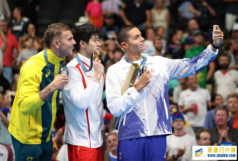 男子100米自由泳决赛：中国选手潘展乐夺冠(图48)