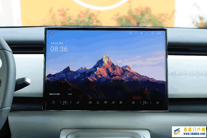 985纯电学霸闪耀蓉城!岚图知音现已到店,欢迎品鉴!(图2) 985纯电学霸闪耀蓉城!岚图知音现已到店,欢迎品鉴!(图2)