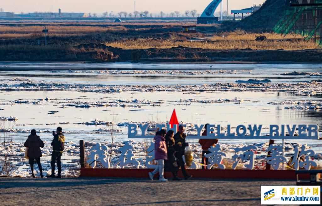 内蒙古包头：流凌盛景引游人(图4)