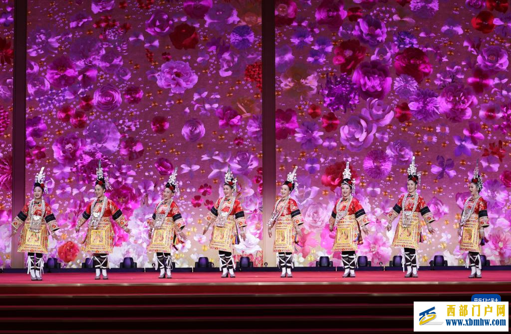 纪念“三八”国际妇女节中外妇女招待会在京举行(图2)