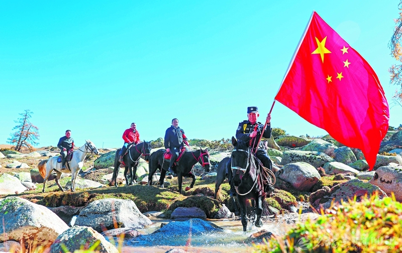 万家同庆 坚守有我